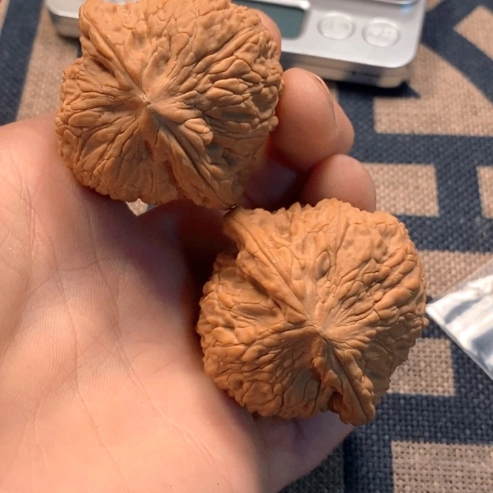 文玩核桃吊坠全品泥鳅背44