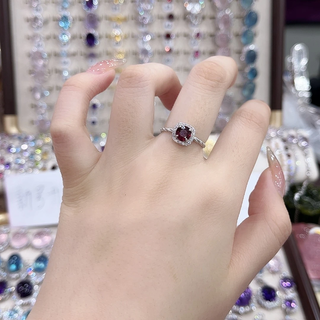 银S925镶嵌戒指水晶
