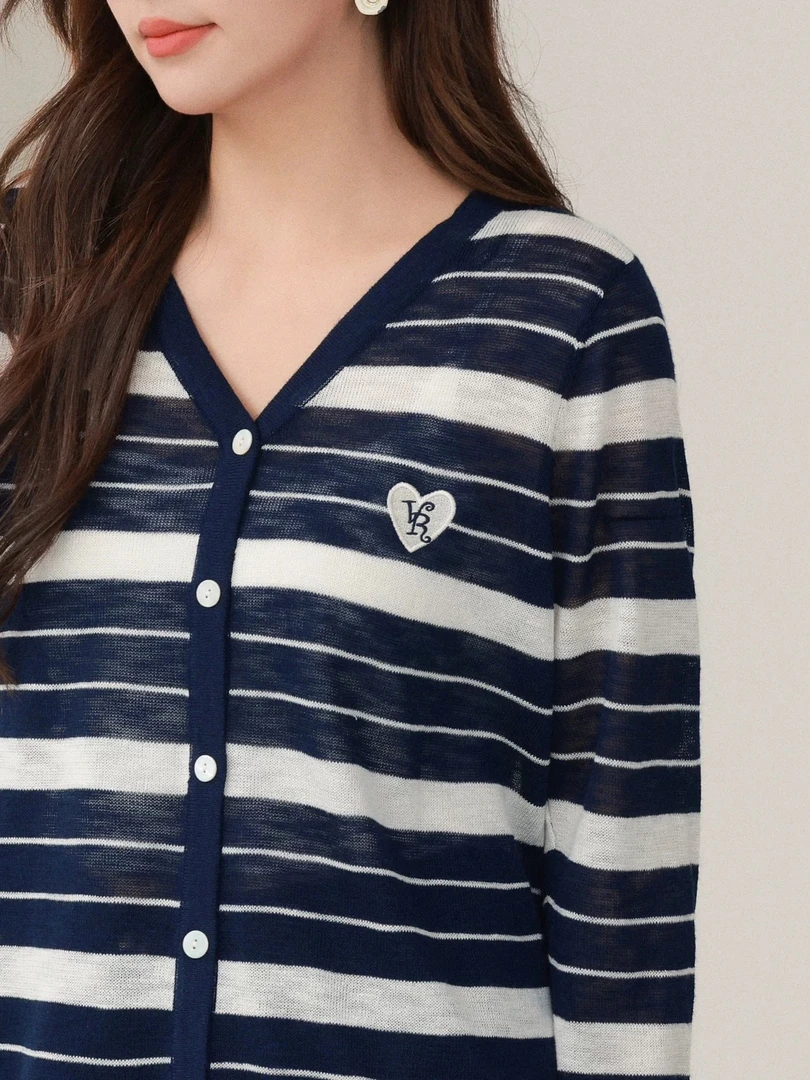 条纹冰丝v领针织衫女2025新款夏季薄款防晒开衫宽松外搭短款上衣