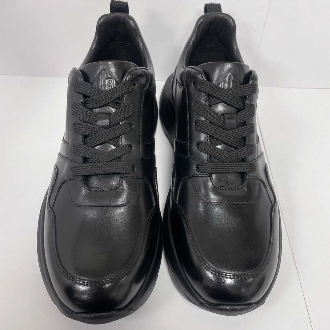 男士休闲鞋新款舒适减真白搭，轻便西汉透气时尚黑色真皮商务厚底