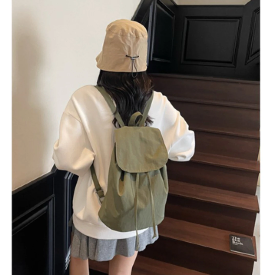 韩版潮尼龙布双肩包女休闲百搭大学生上课书包旅行背包2025新款