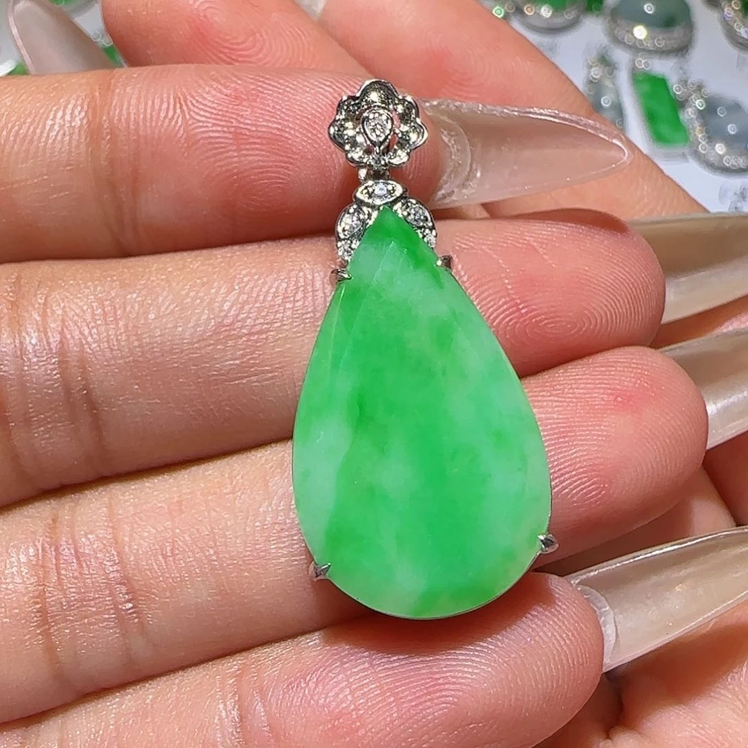 【闪购商品】翡翠18K金镶嵌颈饰天然