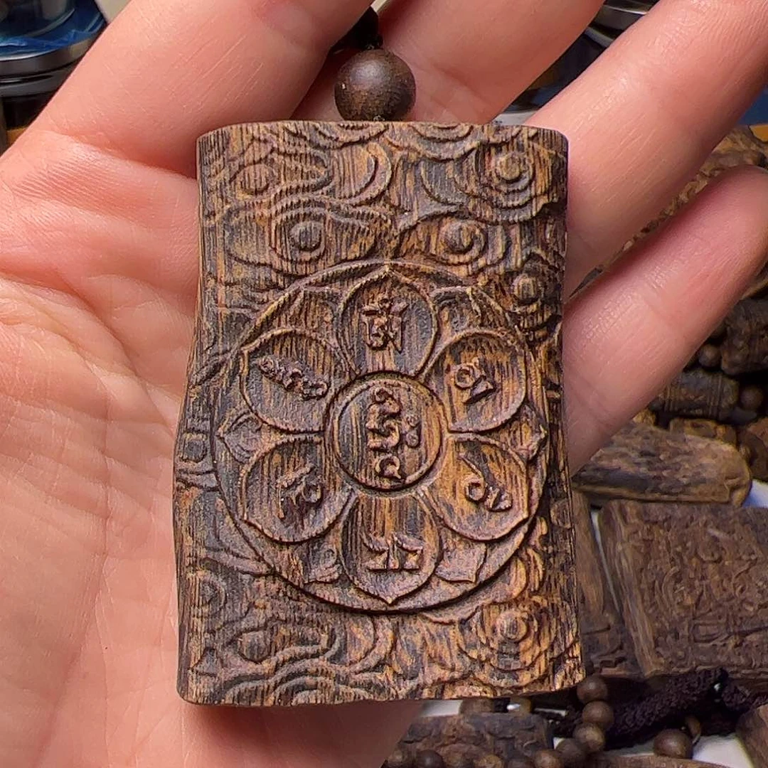 沉香吊坠格****］海南老白棋雕刻牌19克