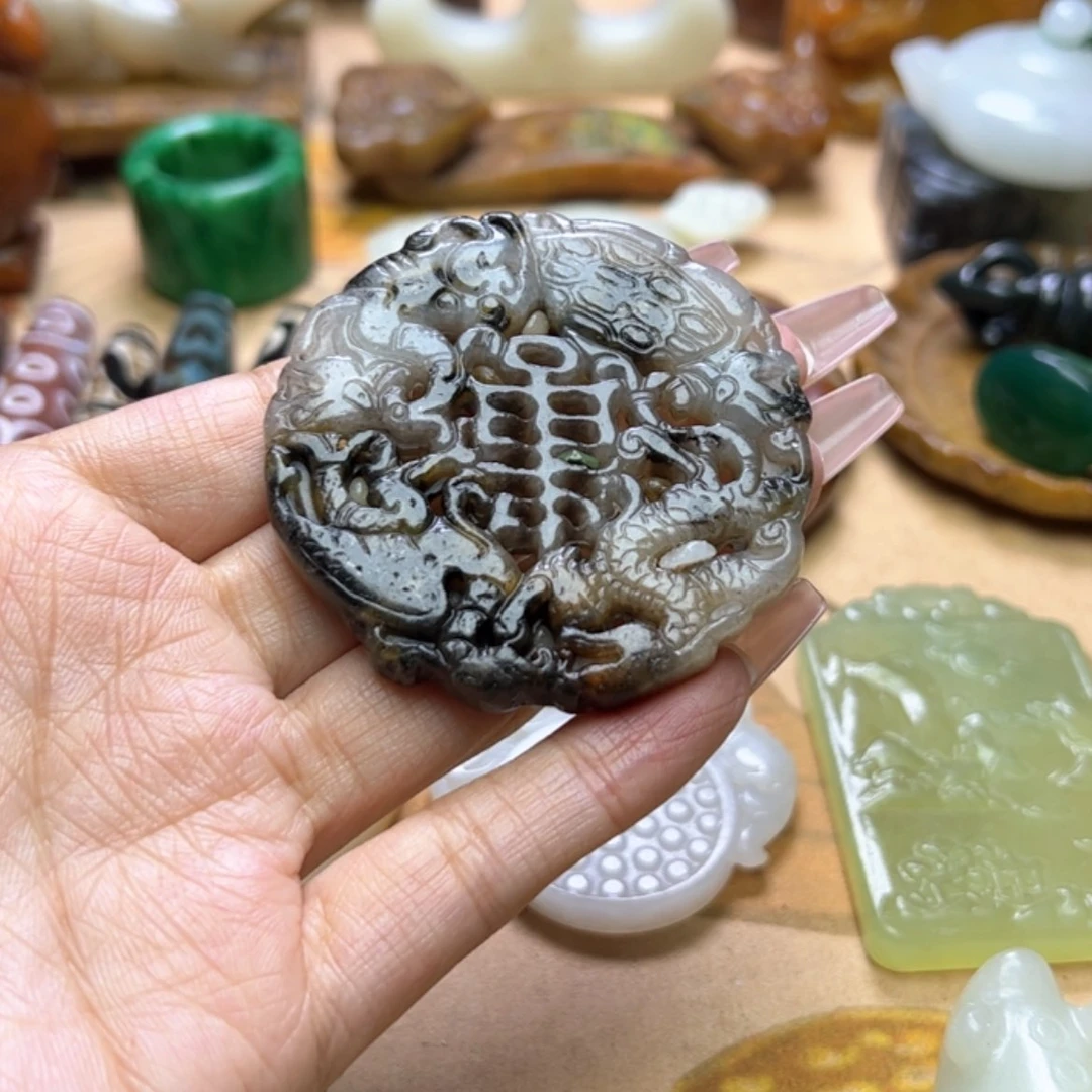 【闪购商品】蛇纹石玉颈饰未镶嵌