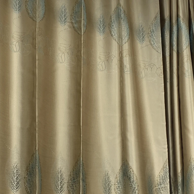 咖色发财树成品窗帘6.米对开高度2.7米不含杆子