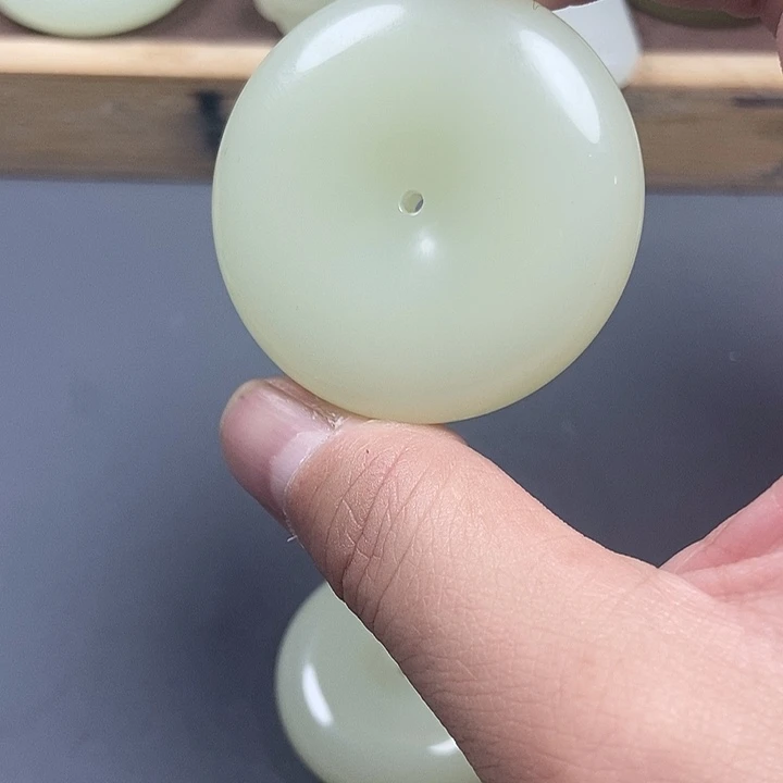 怡****和田玉（糖玉）未镶嵌挂件