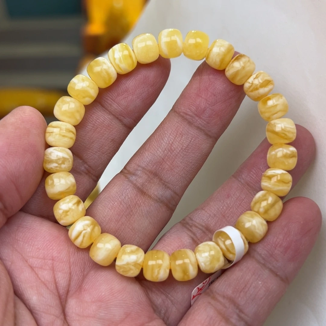 蜜蜡未镶嵌珠宝奇石8加8.73克