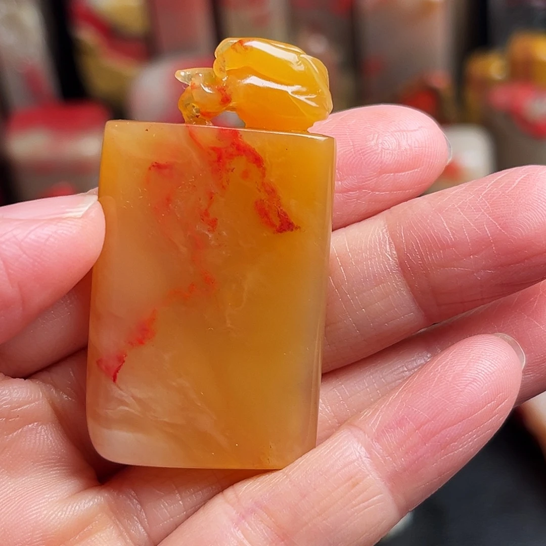 巴林石其他鸡血石无事牌