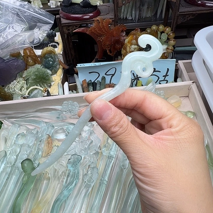 蛇纹石玉未镶嵌发簪