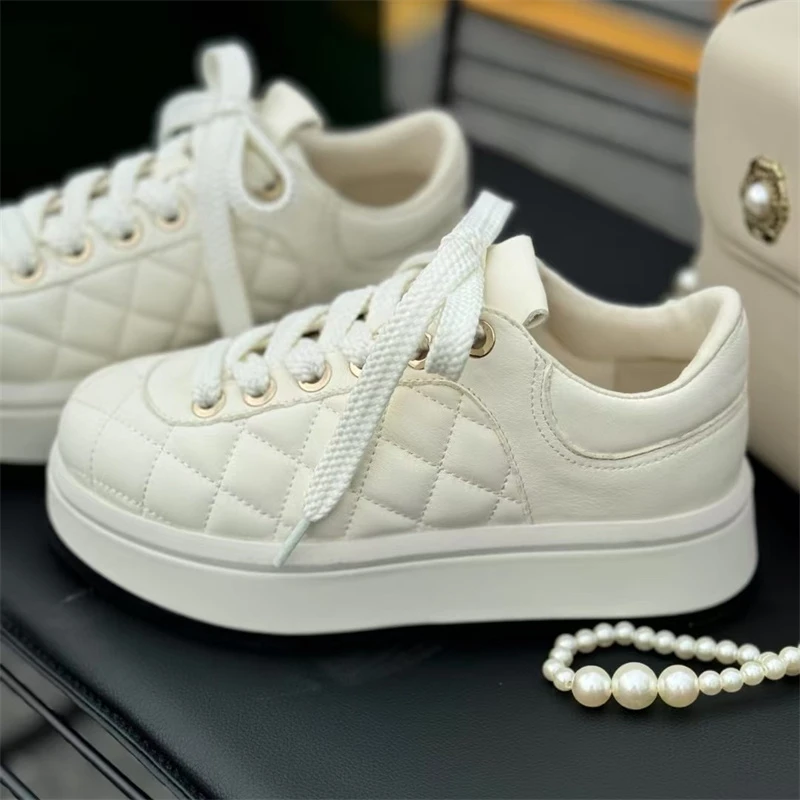 高级感~欧货全真皮厚底5cm面包鞋女2025春新百搭小众休闲板鞋潮款