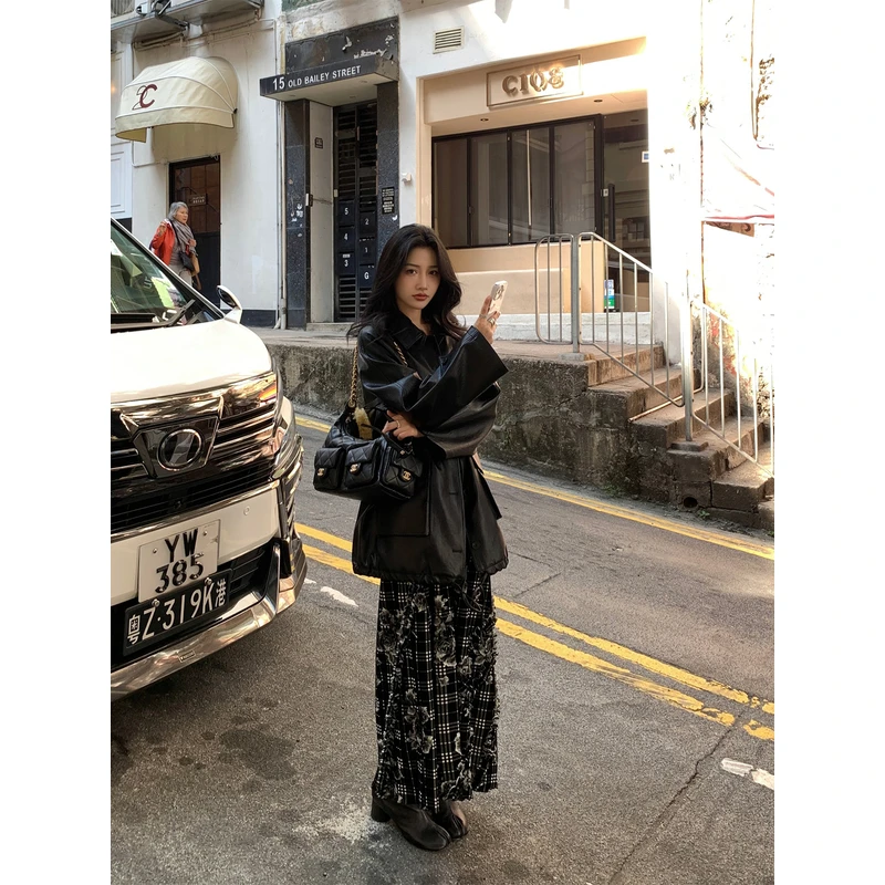 左边女装暗黑系A字长裙2025春季新款碎花格纹松紧腰半身裙