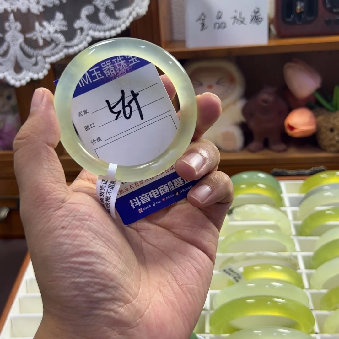 蛇纹石玉未镶嵌手镯384