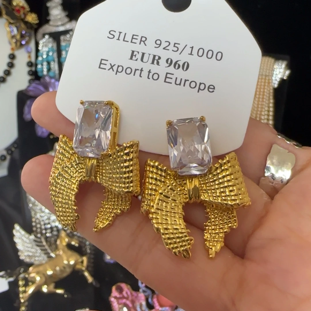 季***诺琉璃纯铜合金耳饰