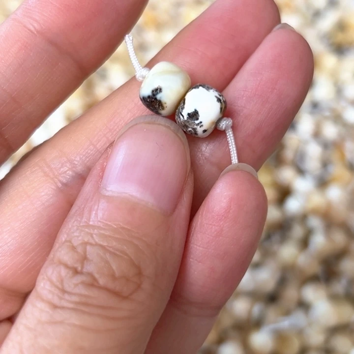 裸石蜜蜡未镶嵌8.1mm一对