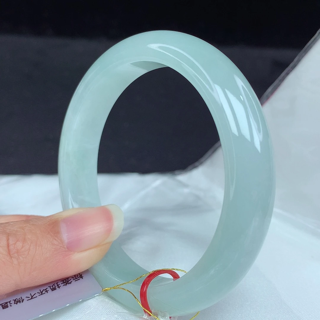 翡翠手镯未镶嵌56圈7853