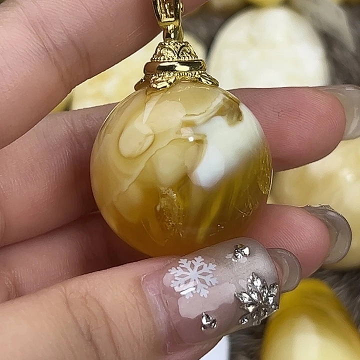 蜜蜡未镶嵌裸石微瑕881