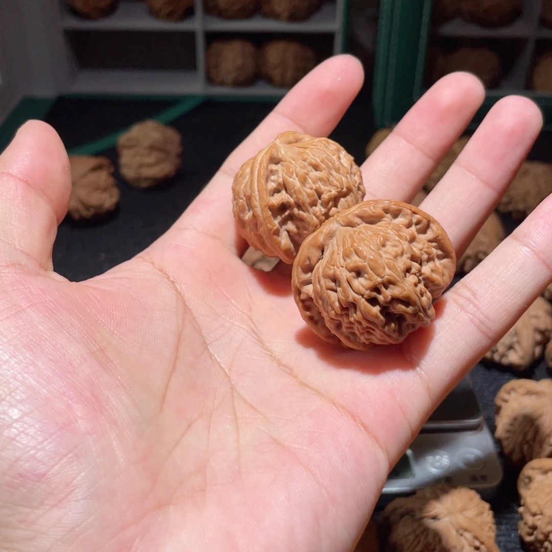 桃核把件@**37.5全品闷白