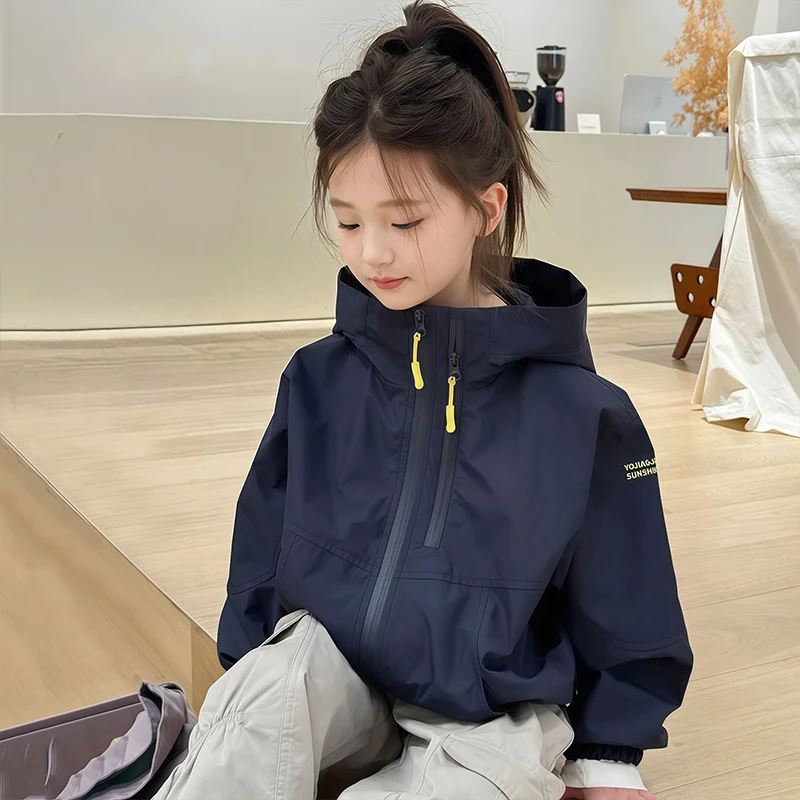 女童外套春秋季2025新款儿童洋气韩版女孩冲韩版女童户外连帽外套