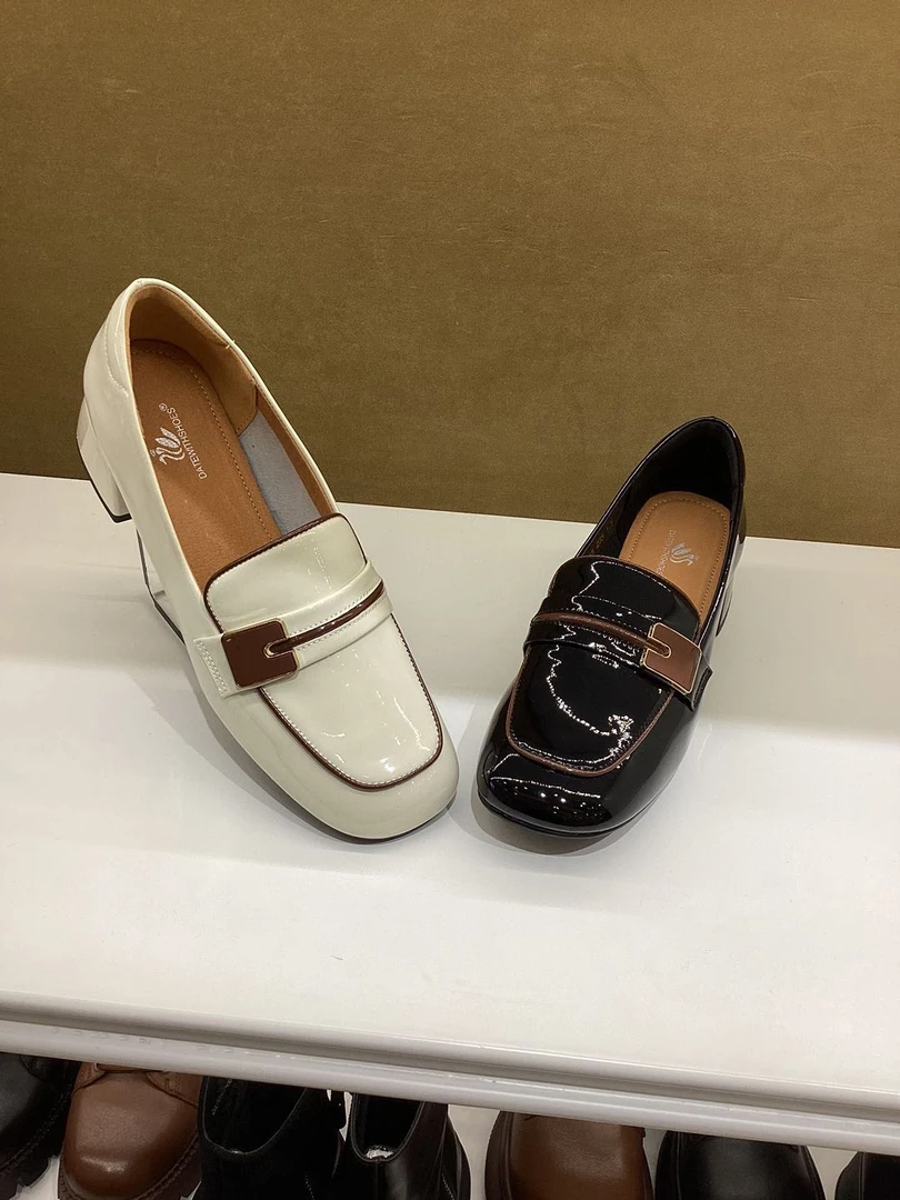 06018665女鞋圆头乐福鞋时尚百搭复古粗跟黑色真皮玛丽珍春秋