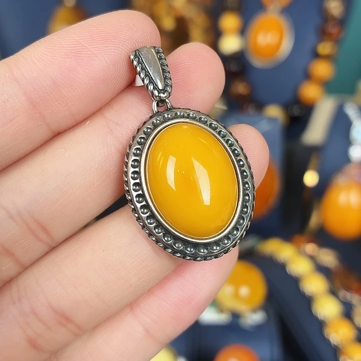 琥珀银S925镶嵌颈饰