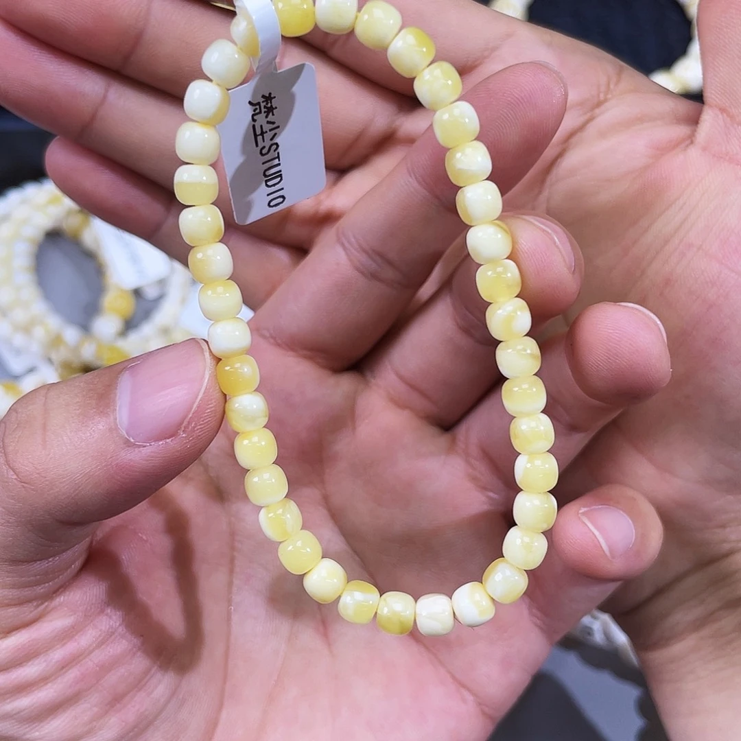 琥珀未镶嵌手链5.5m手串