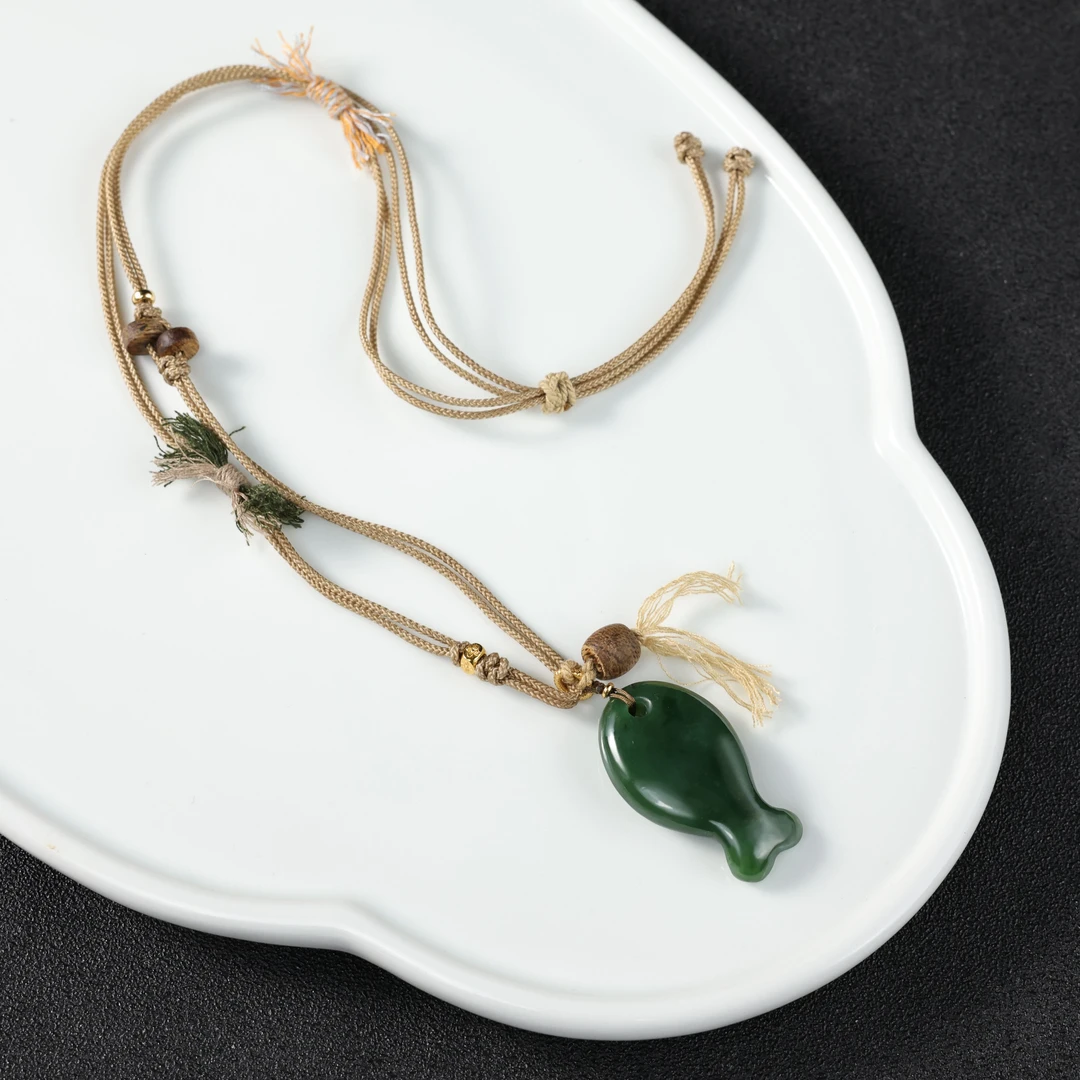 沉香带宝 和田玉碧玉绿锦鲤吊坠手工时尚百搭