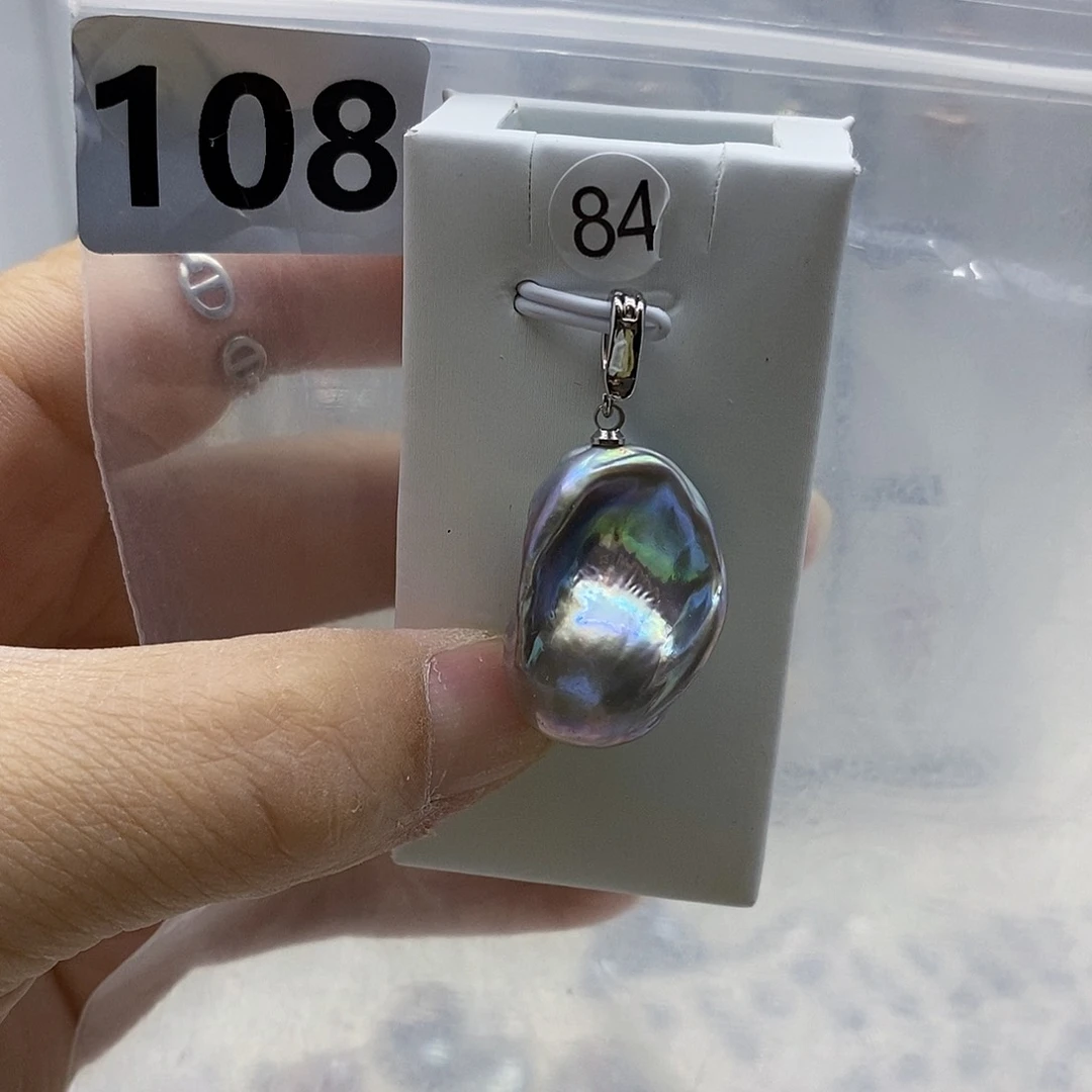 合金耳饰淡水珍珠