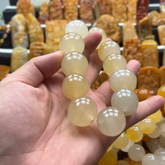 未镶嵌石英质玉（黄龙玉）黄龙玉