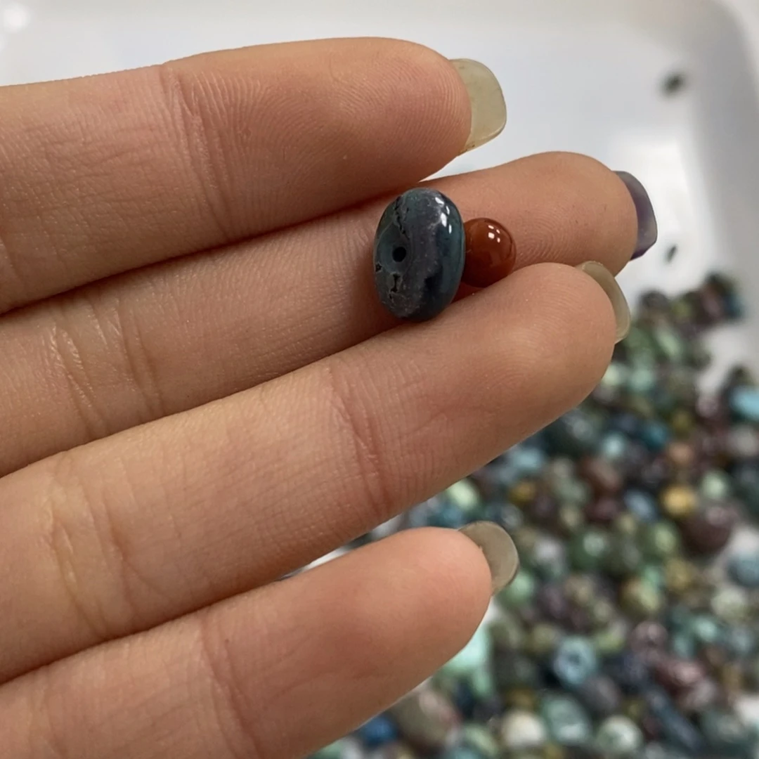 南红玛瑙未镶嵌珠宝奇石