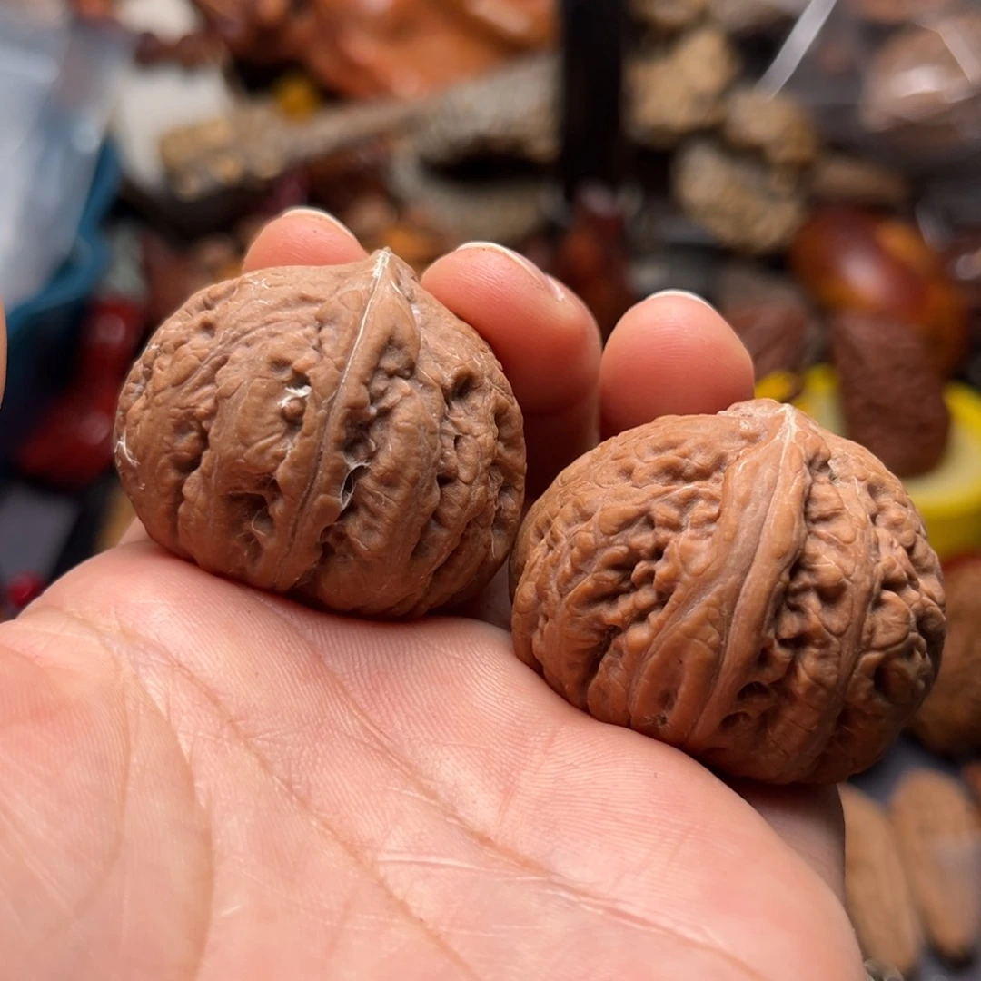 吊坠文玩核桃瑕疵练手110