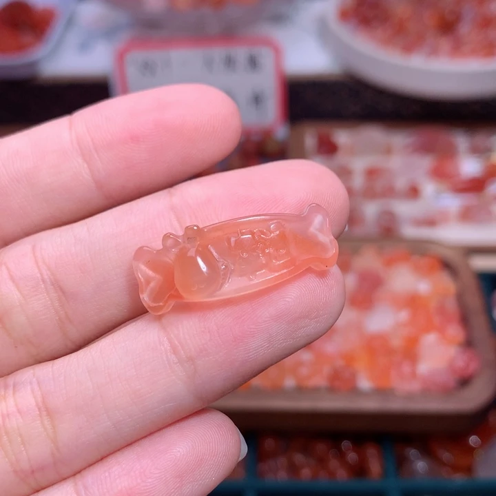 南红玛瑙未镶嵌南红幸运小兔