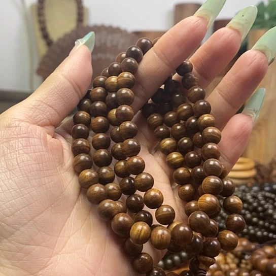 老山檀香黑肉沉水0.8/108颗