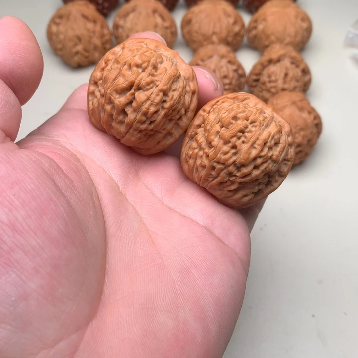 文玩核桃吊坠莲花39