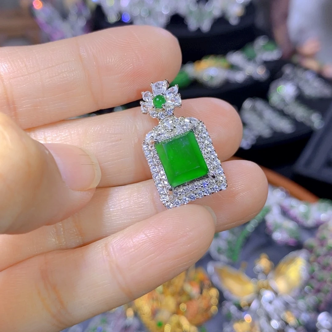 翡翠颈饰银S925镶嵌天然翡翠