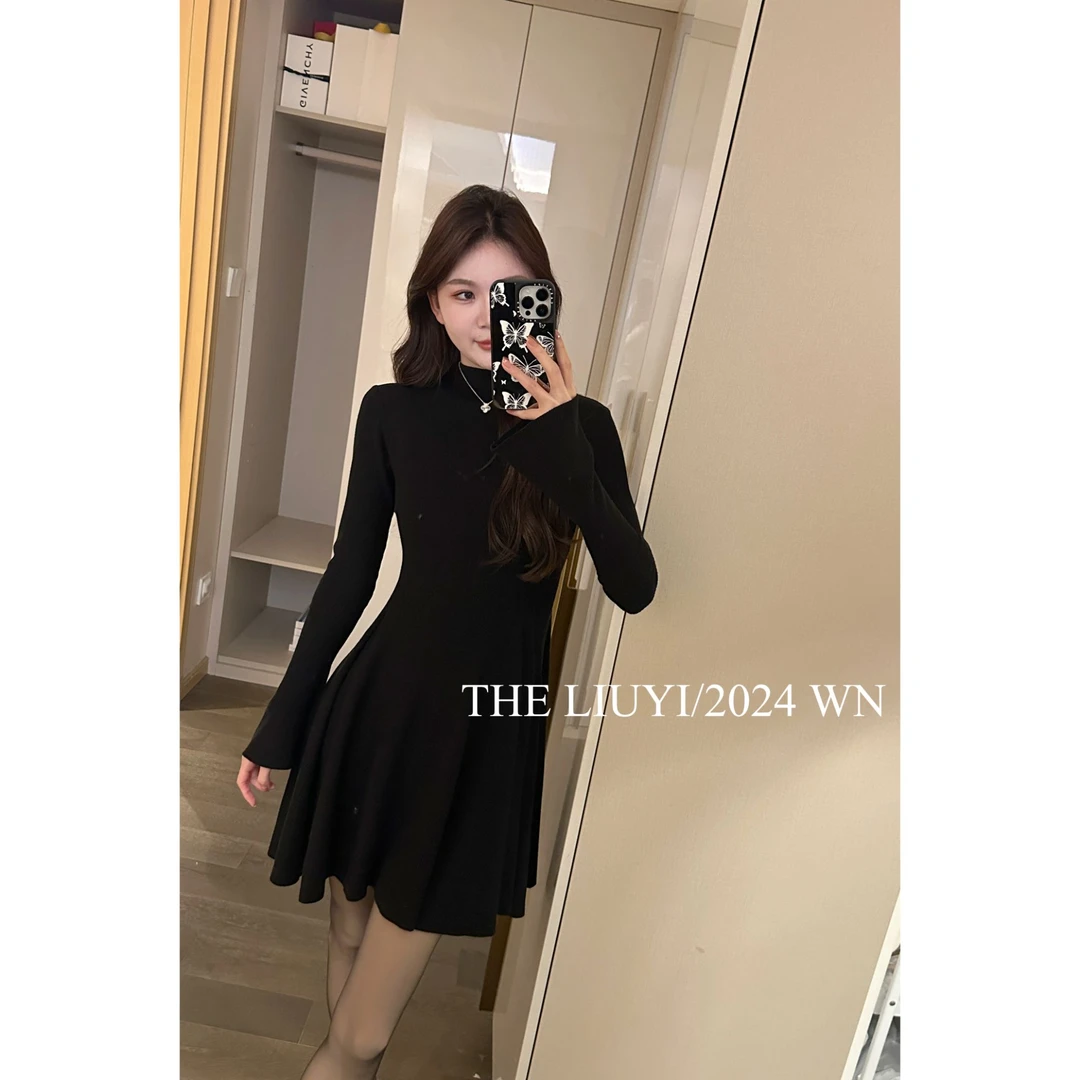 【LIUYI】冬日女友短裙～加绒半高领显瘦连衣裙411308