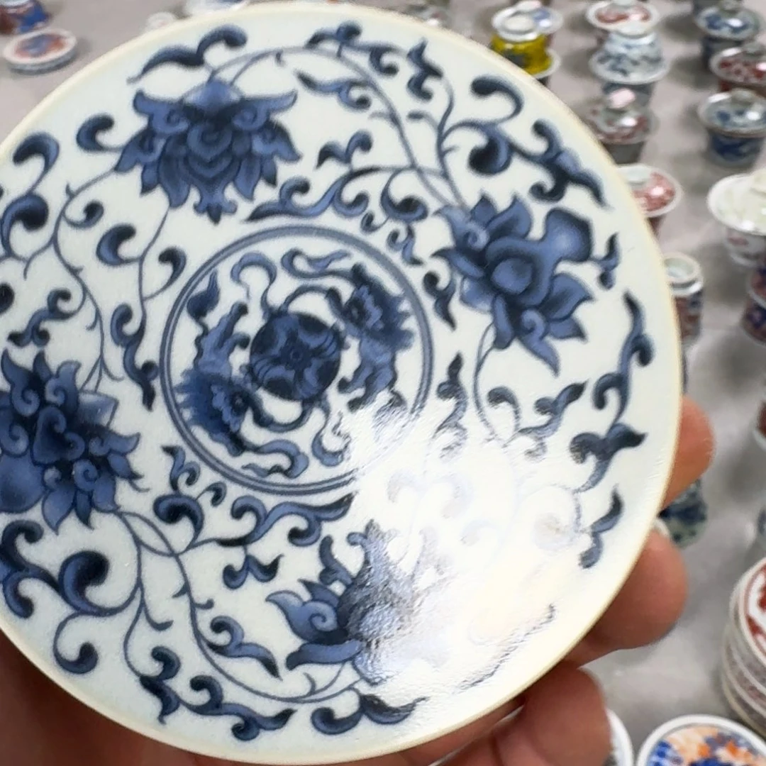 摆件青花缠枝莲盖置