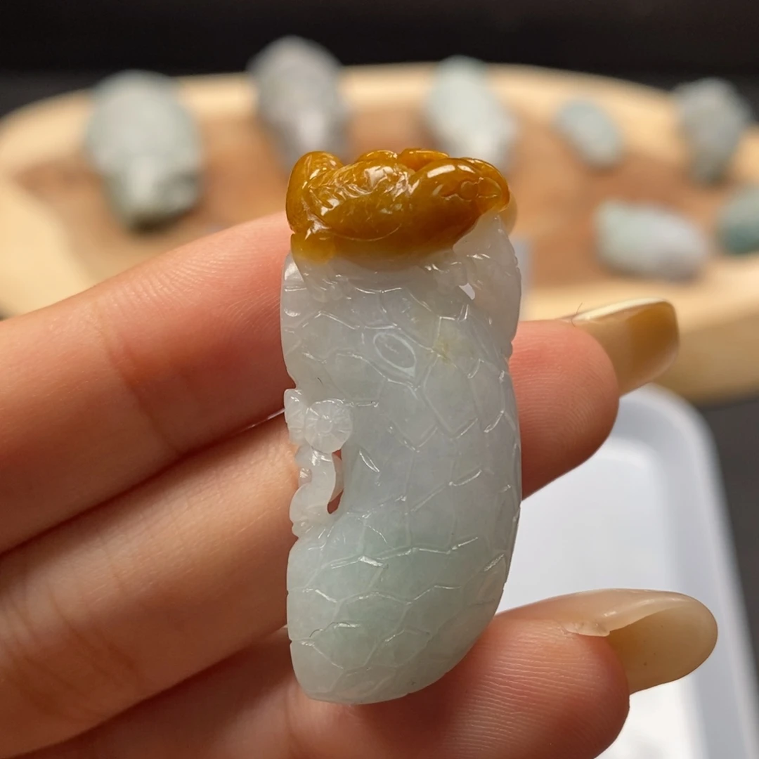 定制翡翠未镶嵌翡翠