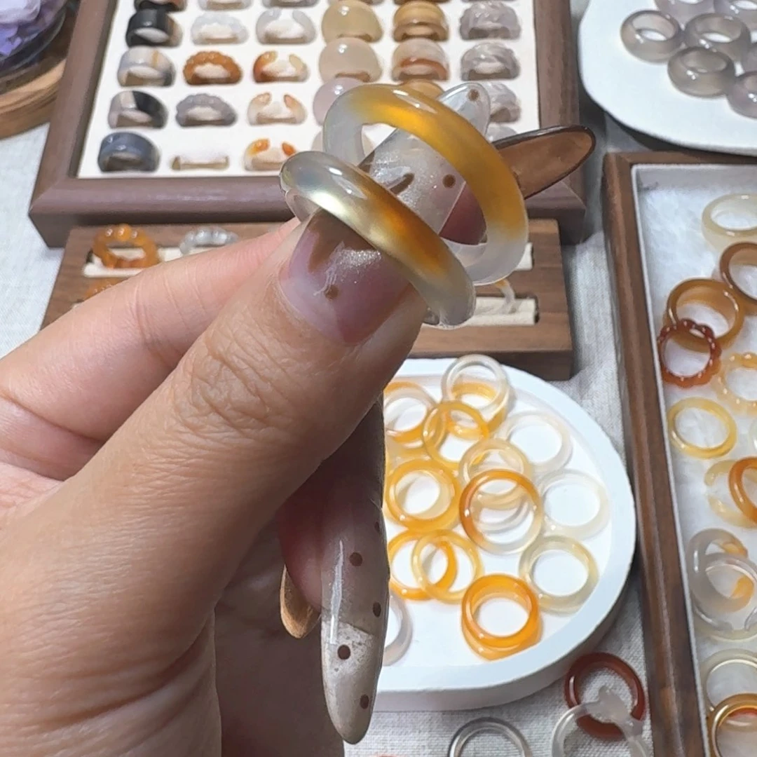 未镶嵌戒指玛瑙/玉髓465港18