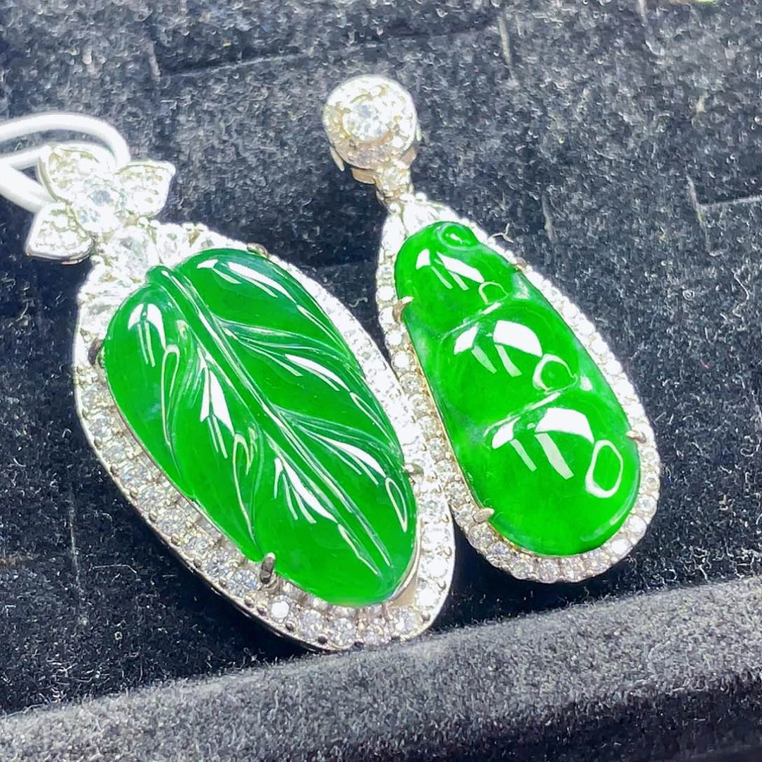 翡翠未镶嵌颈饰79