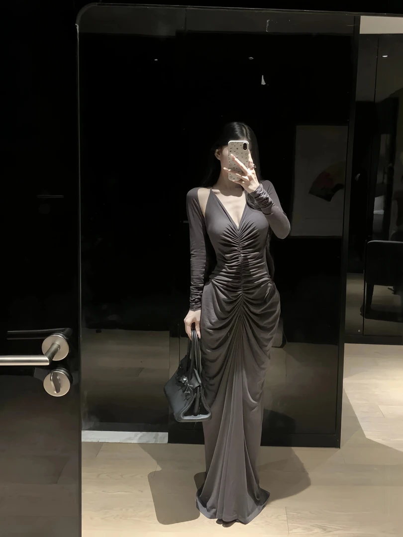 【轻熟曼调】灰色设计感抽褶连衣裙V领吊带长裙+长袖披肩