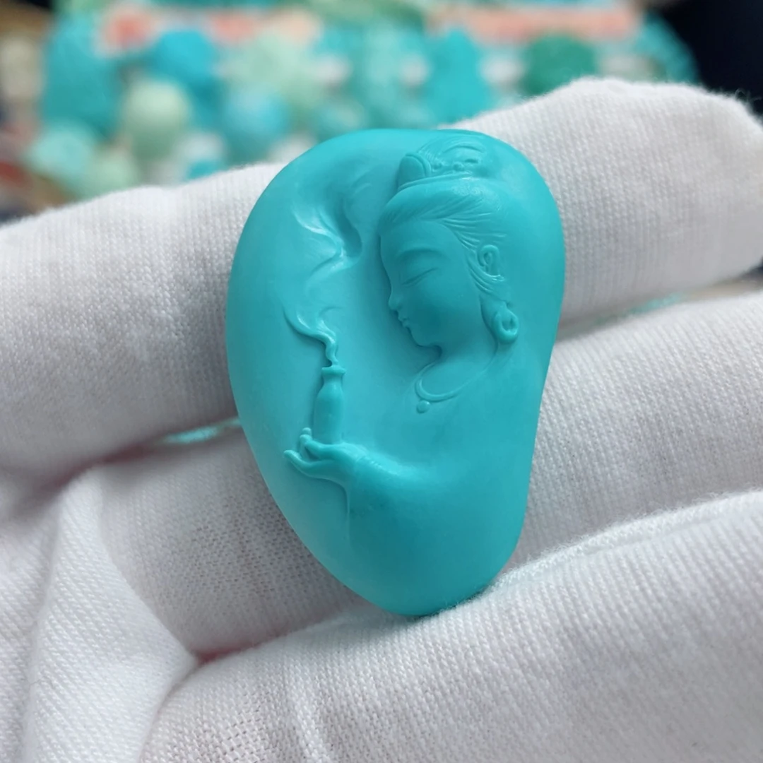 绿松石未镶嵌珠宝奇石