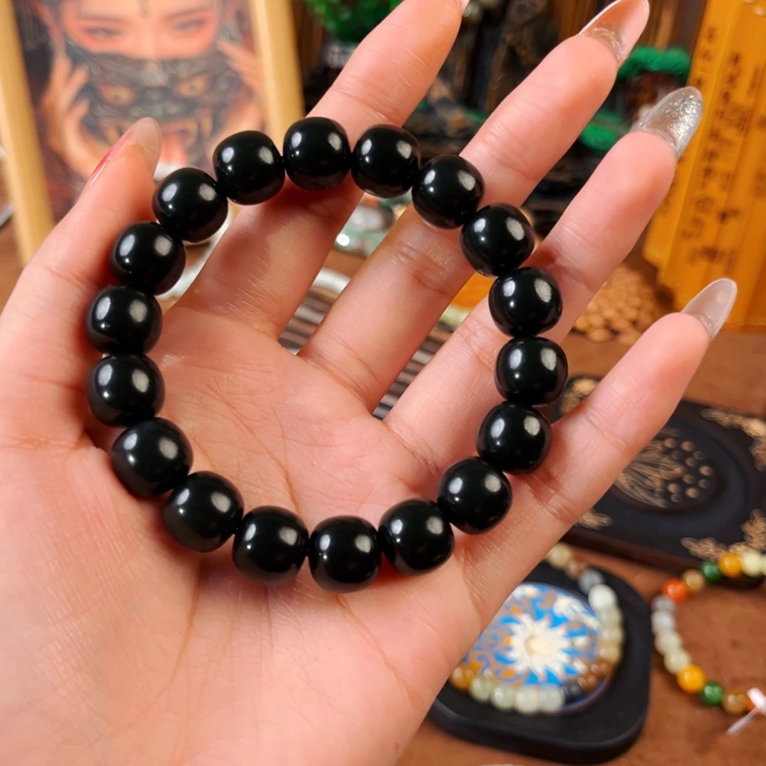 小***洲和田玉未镶嵌手链