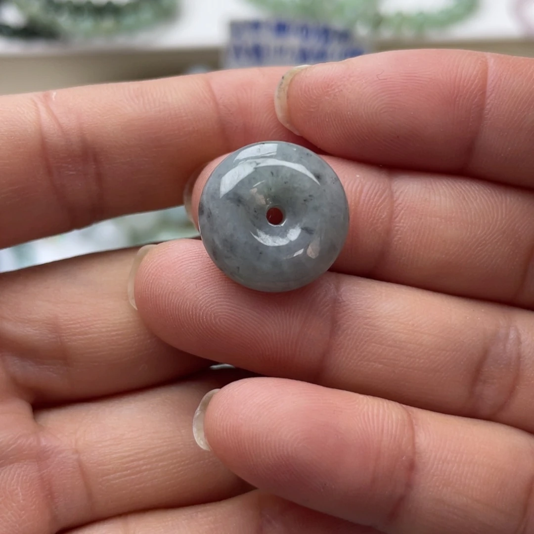 翡翠未镶嵌颈饰111