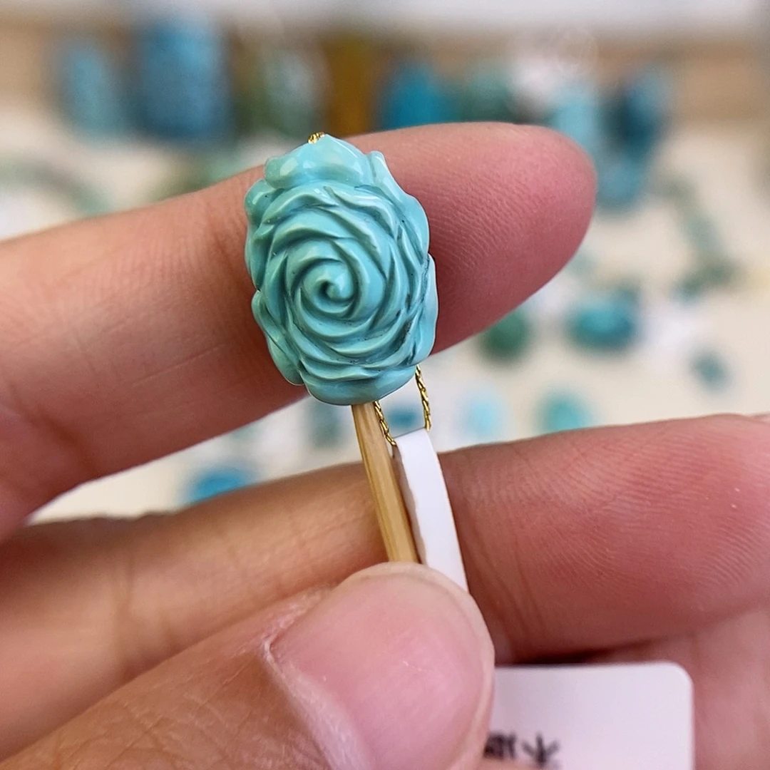 未镶嵌绿松石珠宝奇石