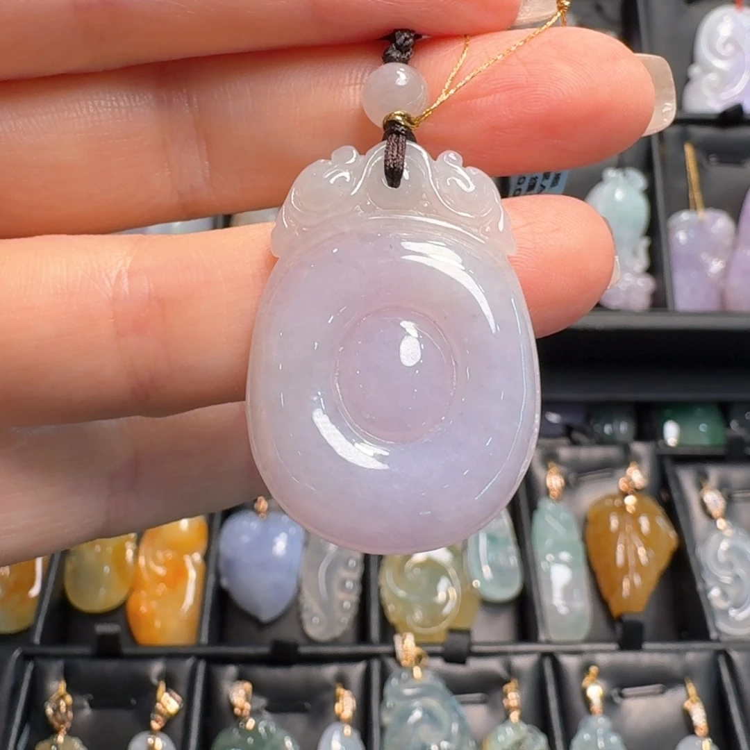 颈饰未镶嵌翡翠福贝