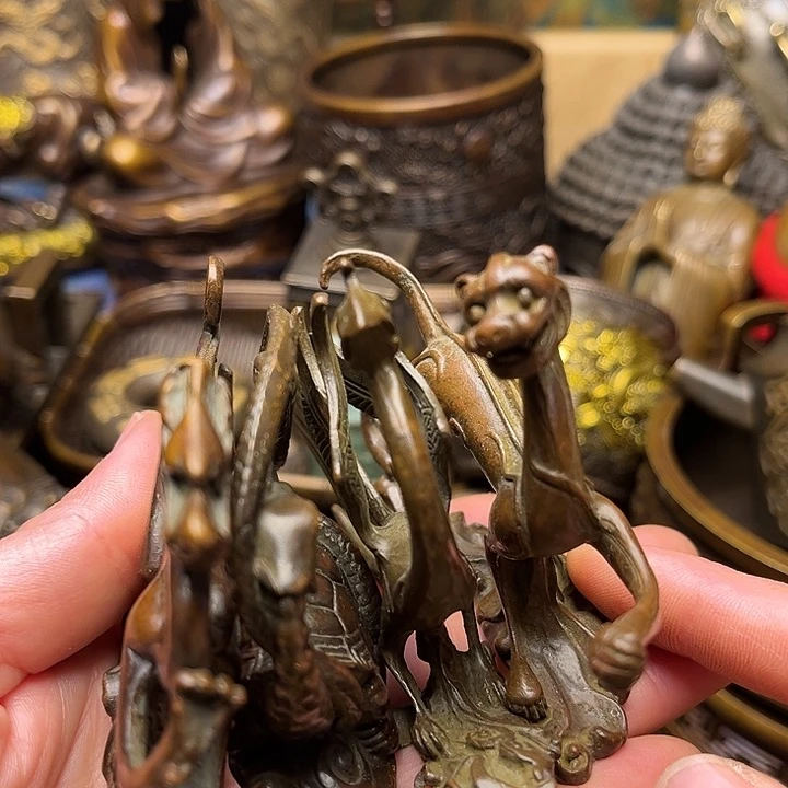 精美铜器批发档口