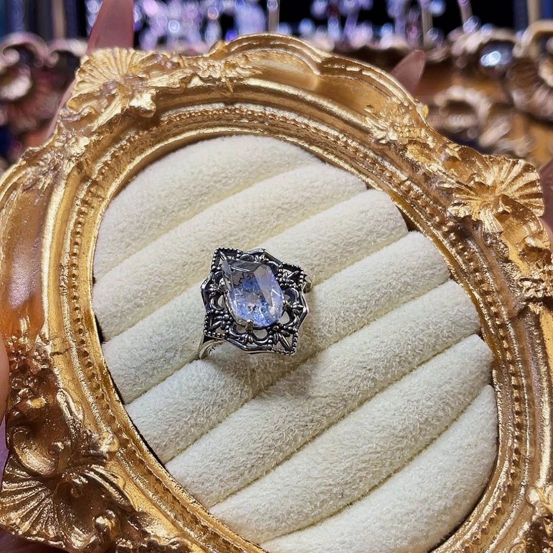 合成立方氧化锆925银蓝线克罗星戒指