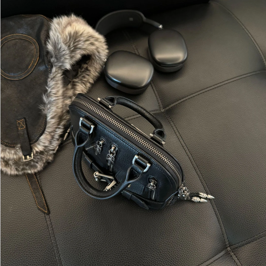 Rebornmoi【vivi老板娘】贝壳包复古黑色手拿包BB30