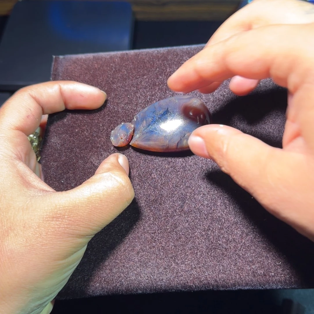 温***度琥珀未镶嵌裸石琥珀