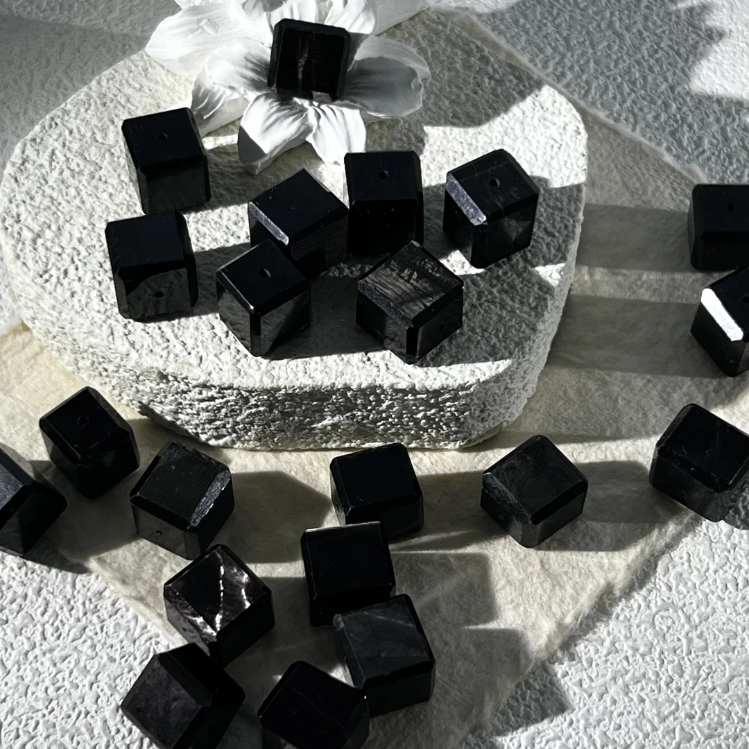 金运石方糖12mm多样性随机发一颗M535